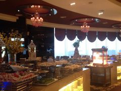 -荣誉国际酒店-云顶旋转餐厅