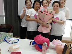 -爱月宝月嫂·育儿嫂(哈尔滨总店)