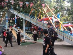 -顺德大良半月城游乐场