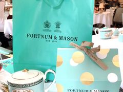-The Diamond Jubilee Tea Salon at Fortnum & Mason