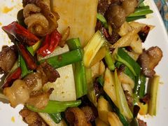 -云海肴·汽锅鸡·云南菜(天山百盛优客店)