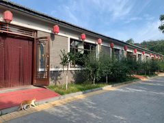 -大连步云山老汤度假山庄