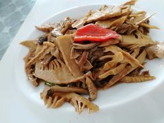 -天天向上素食餐厅(五台山店)