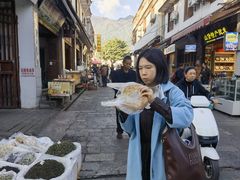 -喜洲杨记破酥粑粑
