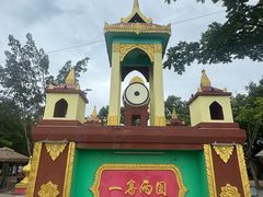 -一寨两国风景区