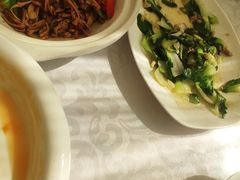 清炒小白菜-艳阳天酒店(五里新村店)