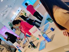 -工会驿站-中国移动上海公司云莲营业厅户外职工爱心接力站