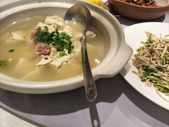 -鲁菜根·泰安菜(万达店)