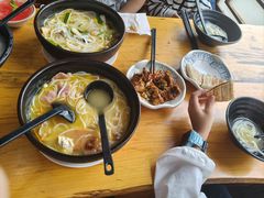-桥香园过桥米线(国贸店)