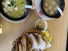 -闫家驴肉老店(华电一校店)
