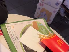 -麦当劳(汉口火车站候车室店)
