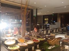 自助取餐区-北京希尔顿逸林酒店-逸轩西餐厅-自助餐厅