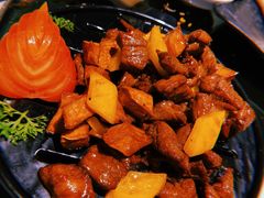 杏鲍菇炒牛仔粒-达叔香味海鲜(海棠68环球美食街店)
