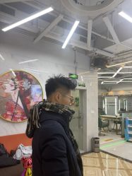-秦·专注剪发
