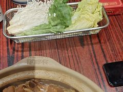-沙胆彪炭炉牛杂煲(上海日月光广场店)
