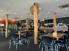 -12 Rocks Beach Bar Cafe
