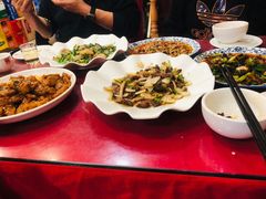 -邱二餐馆