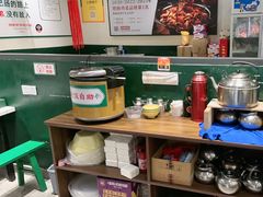-晓彭肥肠鸡·泡椒鸡火锅(水木天地店)