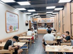 大堂-筋饼豆腐脑一绝