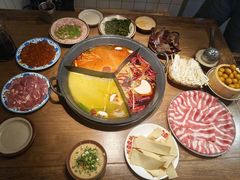 -巴卤社老火锅(财富店)