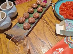 -老牌坊云南鱼豆花火锅(爱建店)