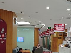 -雅悦齿科(顾村公园店)