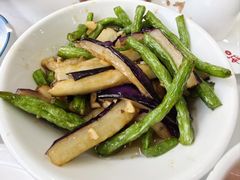 -独一佳老胡湘菜馆(矿山路店)