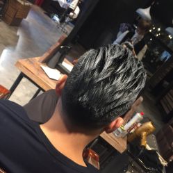 -侨治发型
