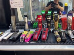 -老男孩男士理容馆·理发·烫染·修面