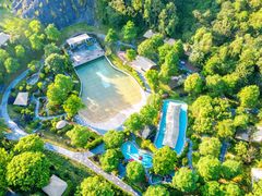 -森波拉火山温泉