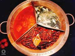 三拼锅底-锅说大脸毛肚重庆老火锅(佐阾店)