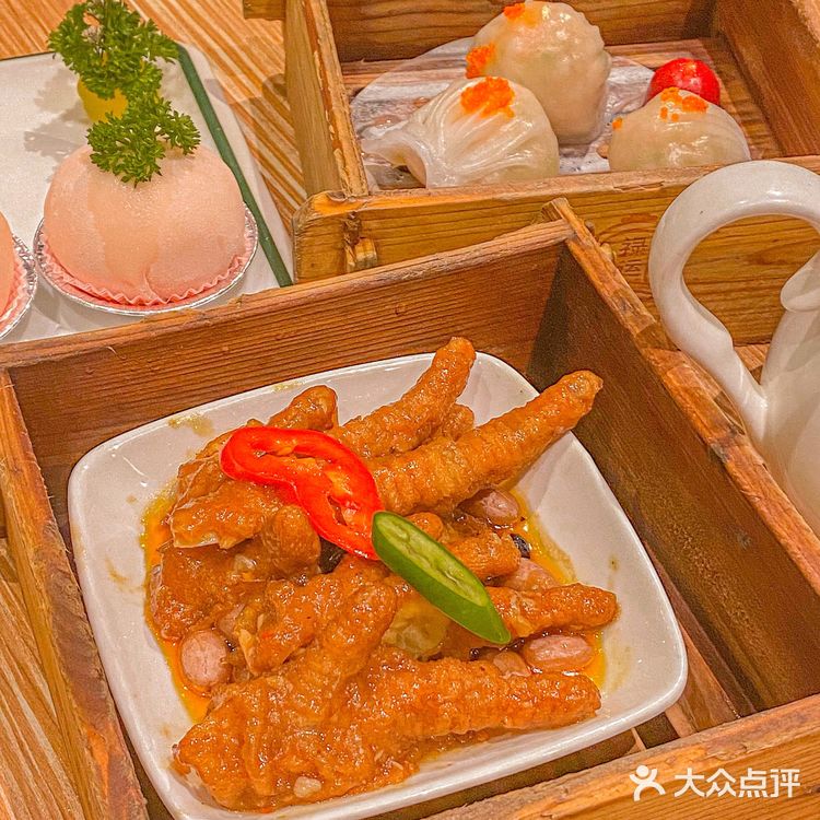 禄运茶居|老广至钟意的平靓正早茶!