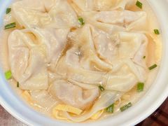 刀鱼馄饨-老半斋(福州路店)