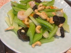 -红樱桃·欢乐餐厅(太原里店)
