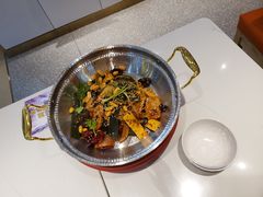 -红渡小香·牛肉麻辣香锅(车站南路店)