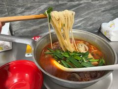 -铁锅哥米线