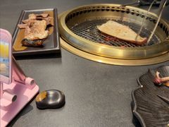 -铭牛烧肉·和牛海鲜自助(高新月牙湖店)