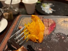 -恰餐厅及酒吧 CHAR Bar & Grill (北京丽都皇冠假日店)