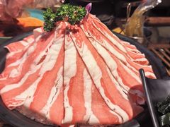 -老牌坊云南鱼豆花火锅(爱建店)