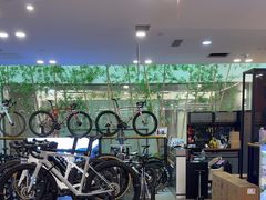 -英派斯健身旗舰店(海信国际中心馆)