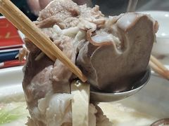 -三人行骨头王火锅(长寿店)