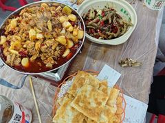 牛蛙爱上虾-小民大排档(光谷店)