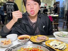 -盐井记·自贡美蛙鲜锅兔(中和店)