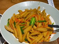 -头上红煨盐鸡·非遗院子餐厅