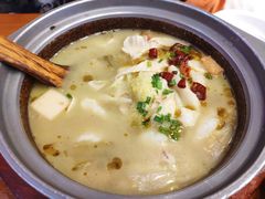 -周鱼小馆石锅酸菜鱼(活力汇店)