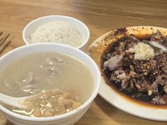 -温记府廟豆汤饭·始于1955年(海椒店)
