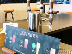 -星巴克臻选(上海合生汇1F店)