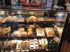 面包甜点陈列柜-星巴克(绍兴诸暨万达广场店)