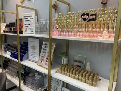 -潮店·溯美日式轻奢美睫馆