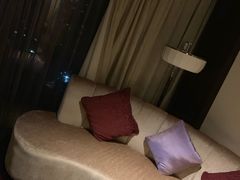 -成都保利公园皇冠假日酒店(熊猫基地店)